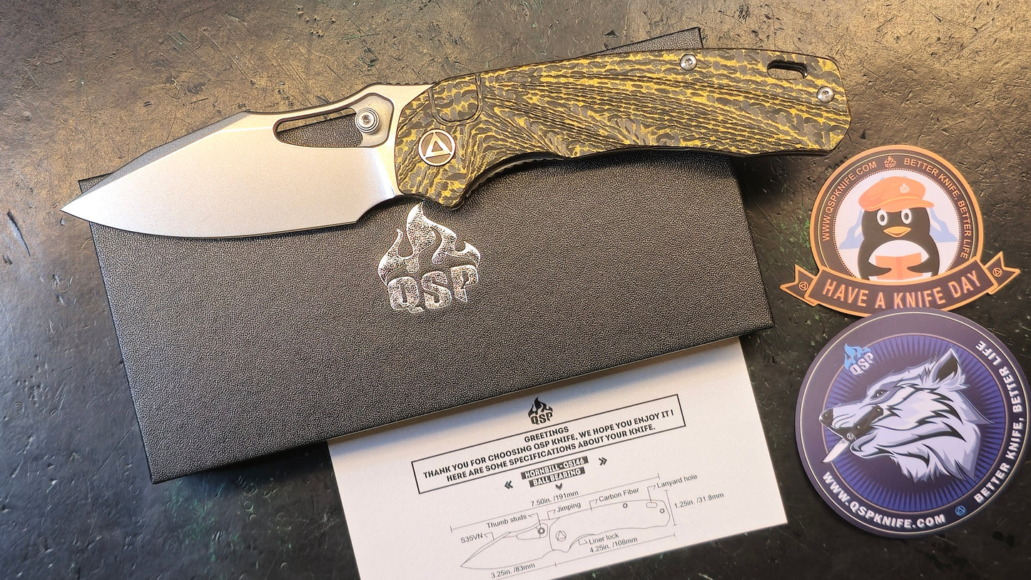 QSP Hornbill Front Flipper Knife 3.25" S35VN Stonewashed Drop Point Blade, Golden Carbon Fiber Handles, Liner Lock (OPEN BOX)