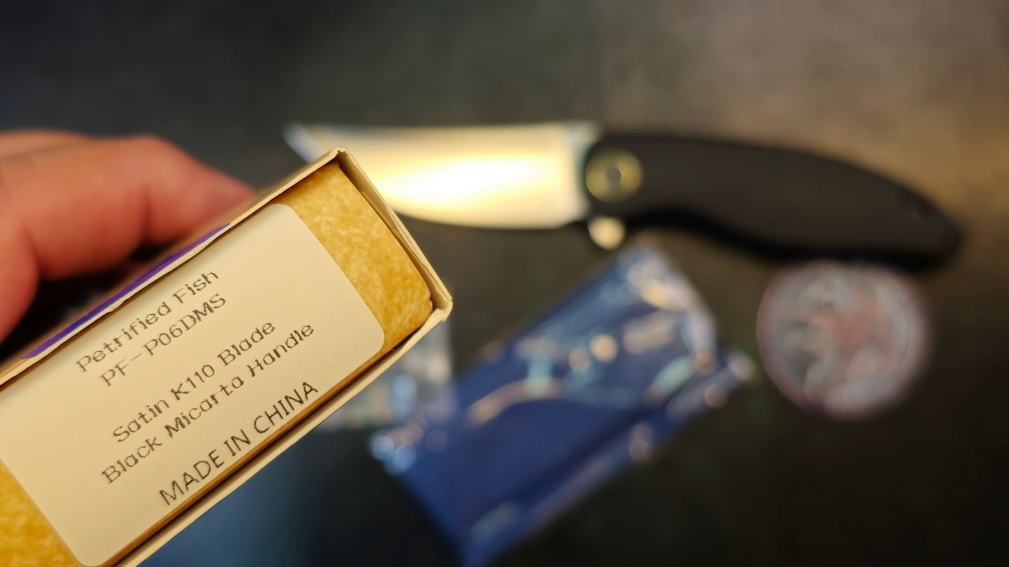 Petrified Fish Simum Flipper Black Micarta K110 Plain Edge Satin (OPEN BOX)