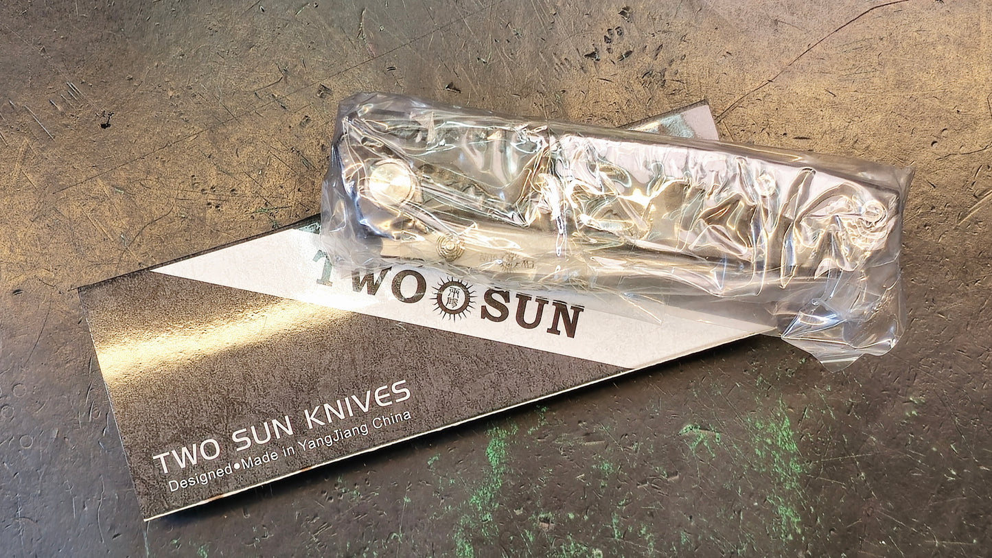 TwoSun TS304 Black Carbon Fiber Handle 14C28N (Discount in cart)