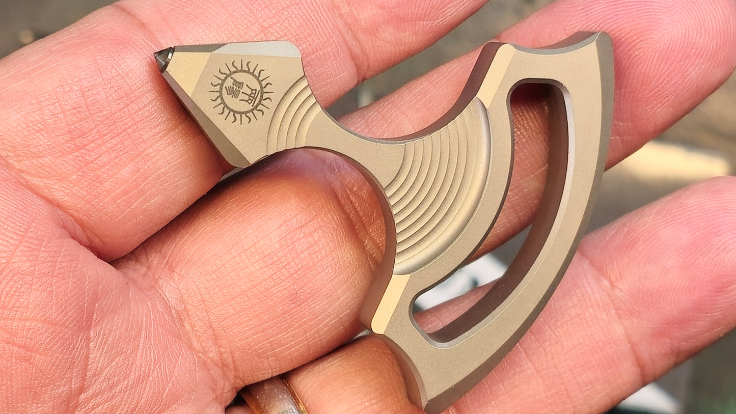 TwoSun EDC22 Window Glass Breaker Titanium Body (NEW)