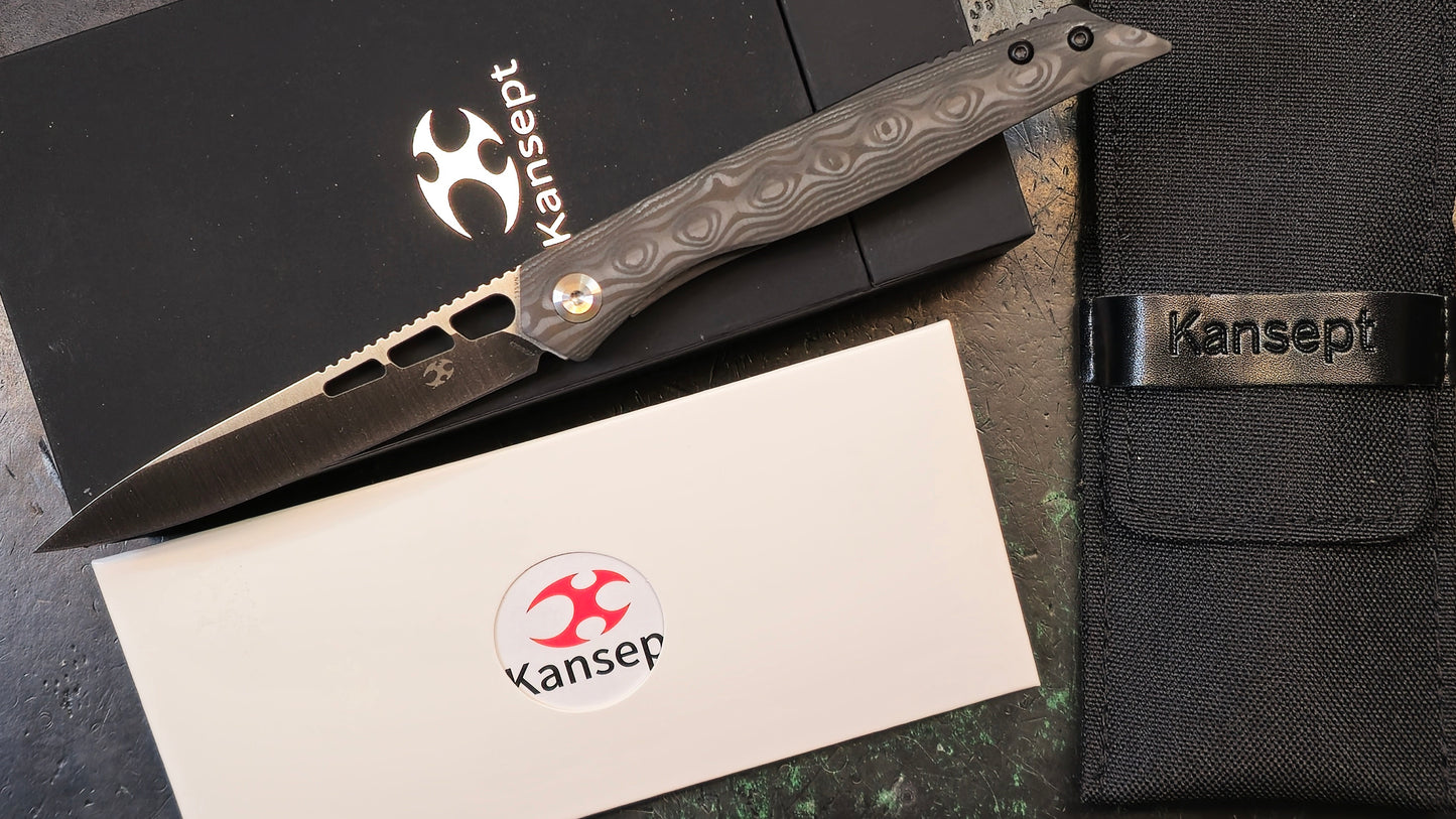 Kansept Lucky Star Linerlock Rose Pattern Carbon Fiber S35VN Plain Edge Satin Finish (NEW - OPEN BOX)