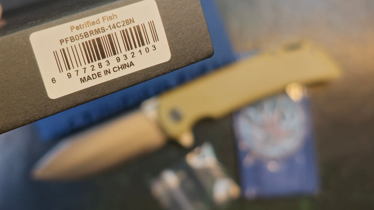 Petrified Fish Tunny Brown Micarta 14C28N (New - OPEN BOX)