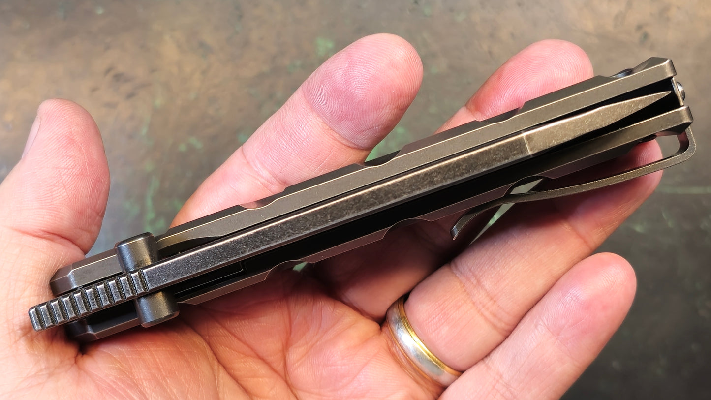 TWOSUN TS552 Black Titanium Handle D2 (NEW)