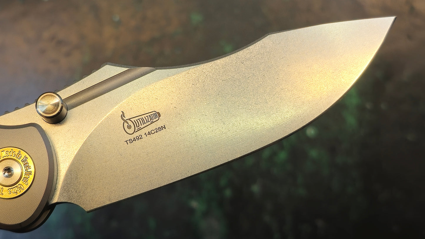 Twosun TS492 Titanium/Carbon Fiber Handle 14C28N (NEW)