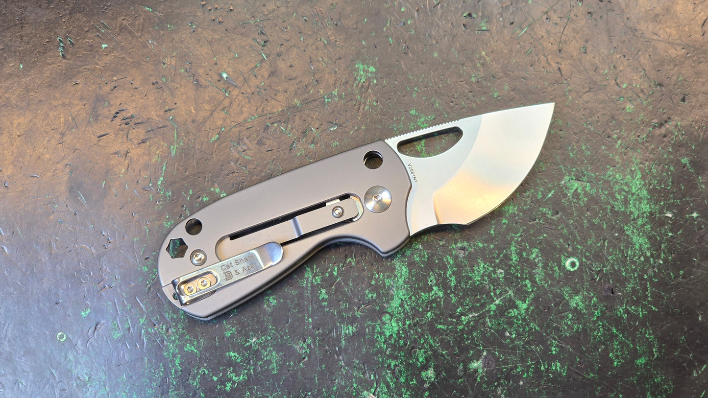 Kizer Catshark | N690 | Titanium+G10 (NEW - OPEN BOX)