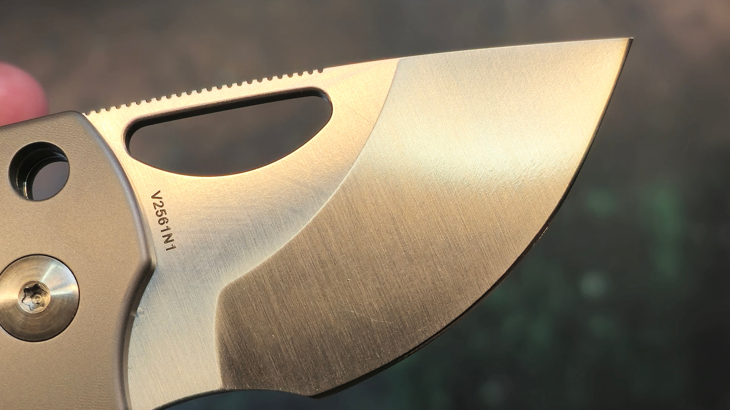 Kizer Catshark | N690 | Titanium+G10 (NEW - OPEN BOX)