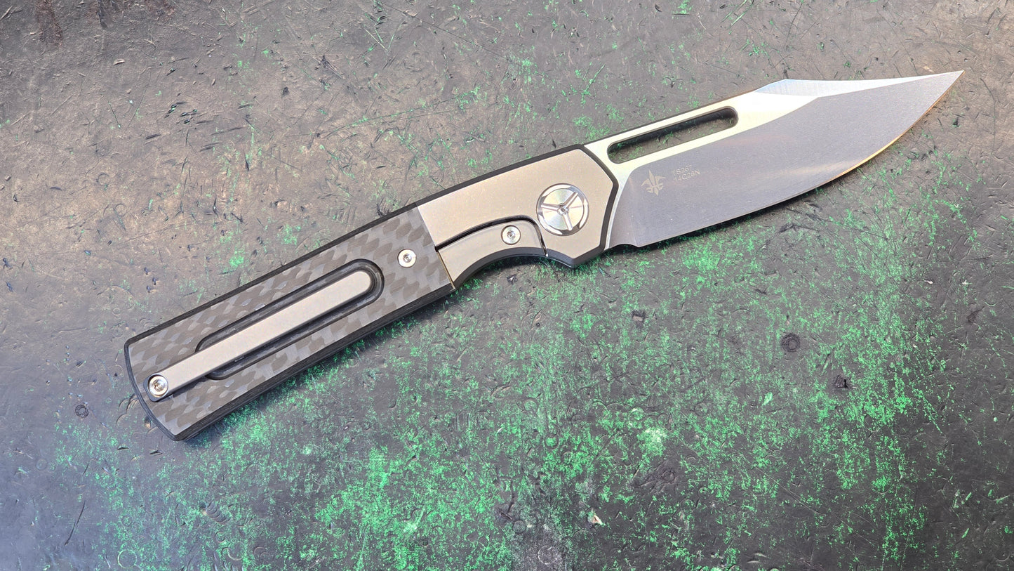 TwoSun TS267 Carbon Fiber Titanium Handle 14C28N Stonewashed Plain Edge (USED)
