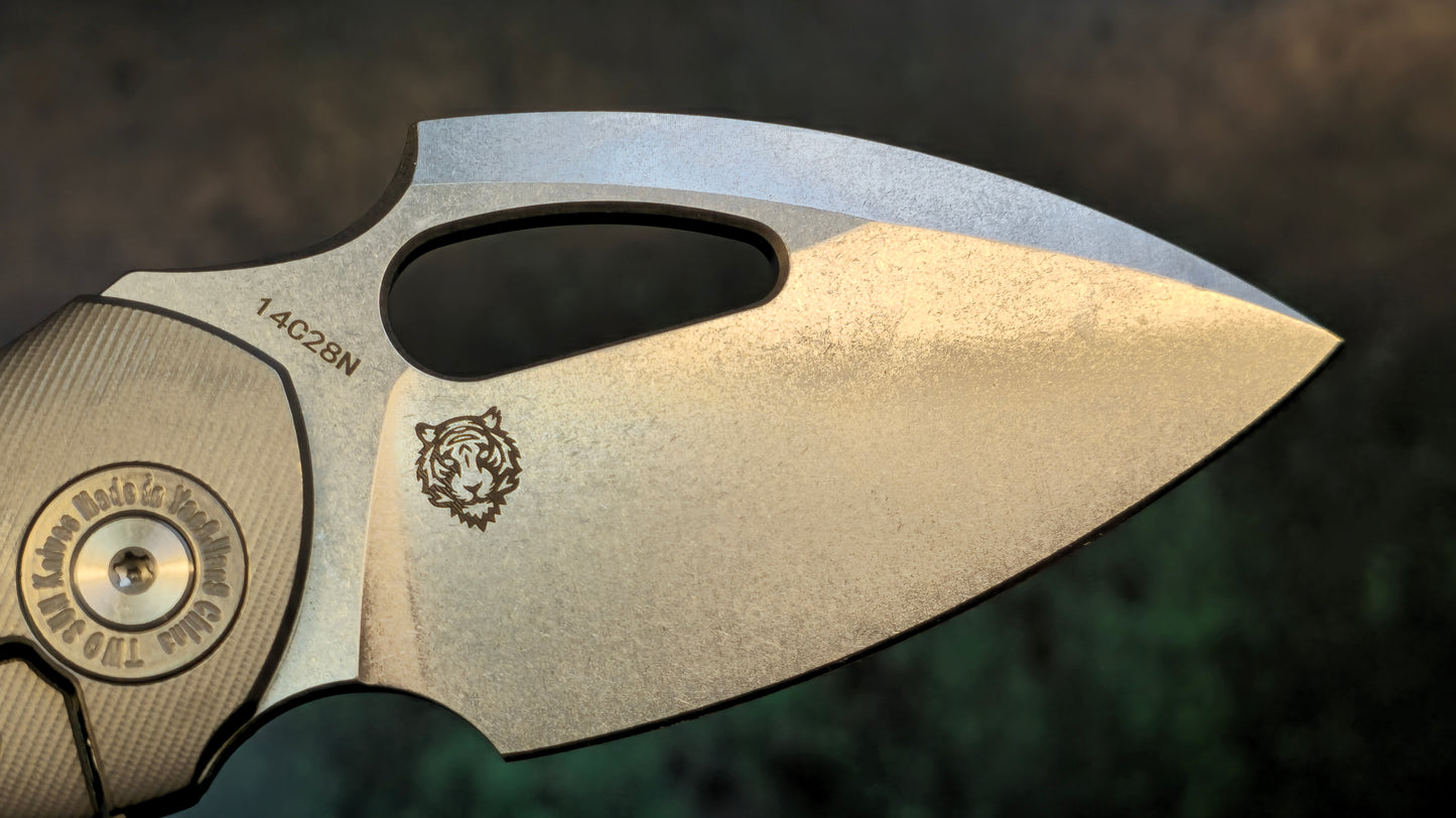 TWOSUN TS230 Titanium Handle 14C28N (NEW)