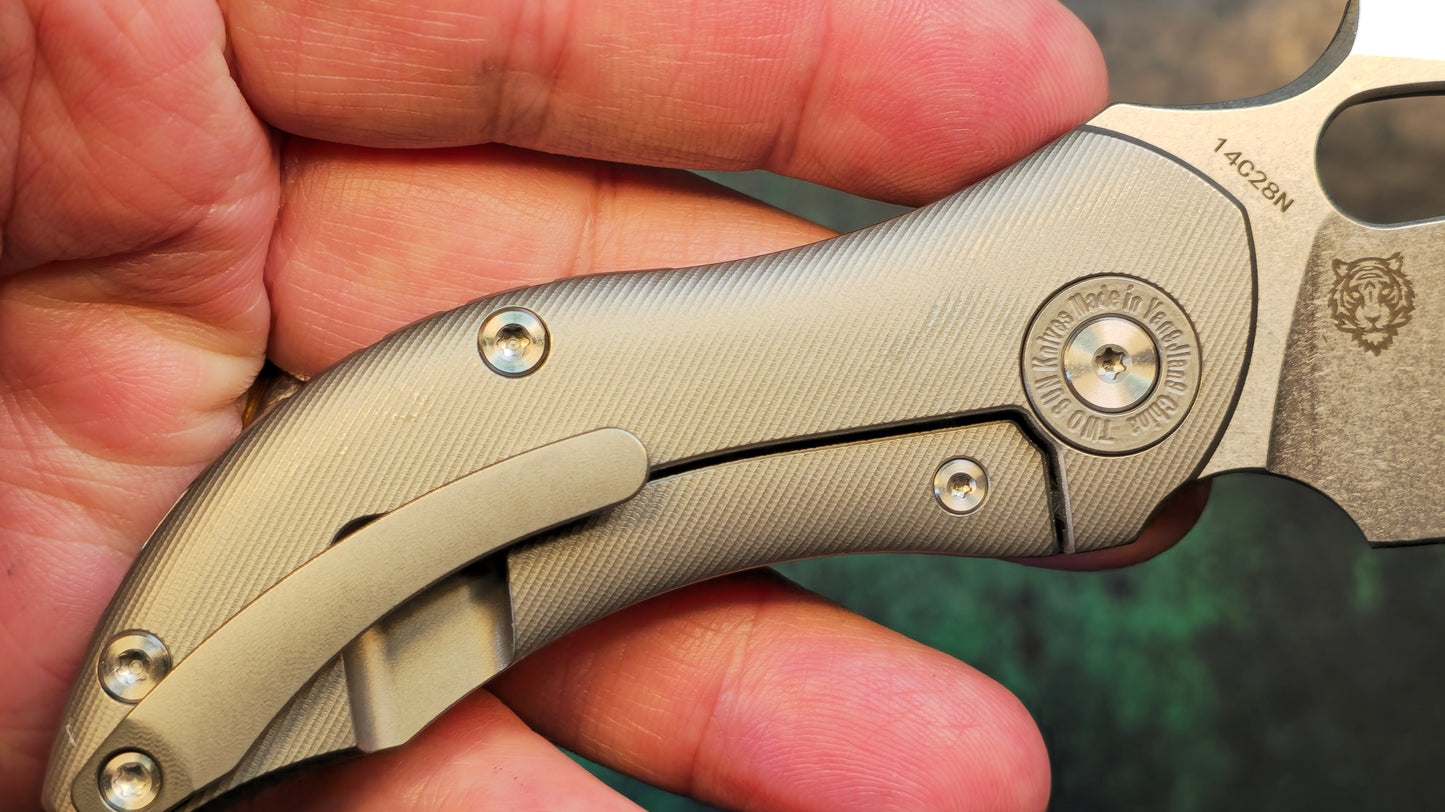 TWOSUN TS230 Titanium Handle 14C28N (NEW)