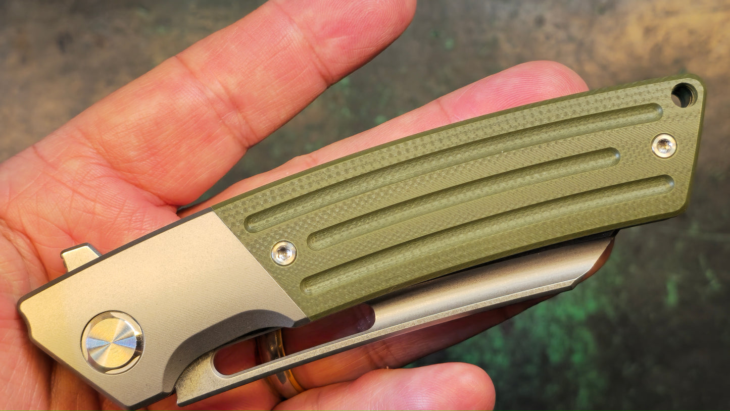 TwoSun TS454 Green Titanium/G10 Handle 14C28N Plain Edge (NEW - OPEN BOX)