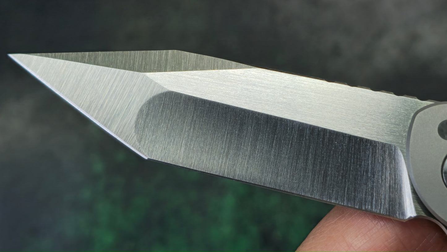 Tuya Scaphoid Titanium Carbon Fiber S90V (NEW)