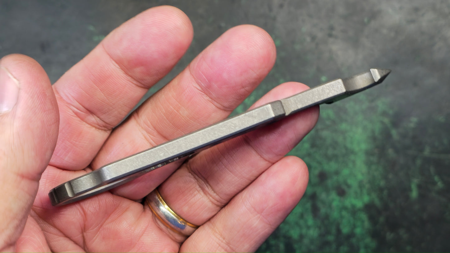 TwoSun EDC23 Prybar Titanium -Stonewash (NEW)