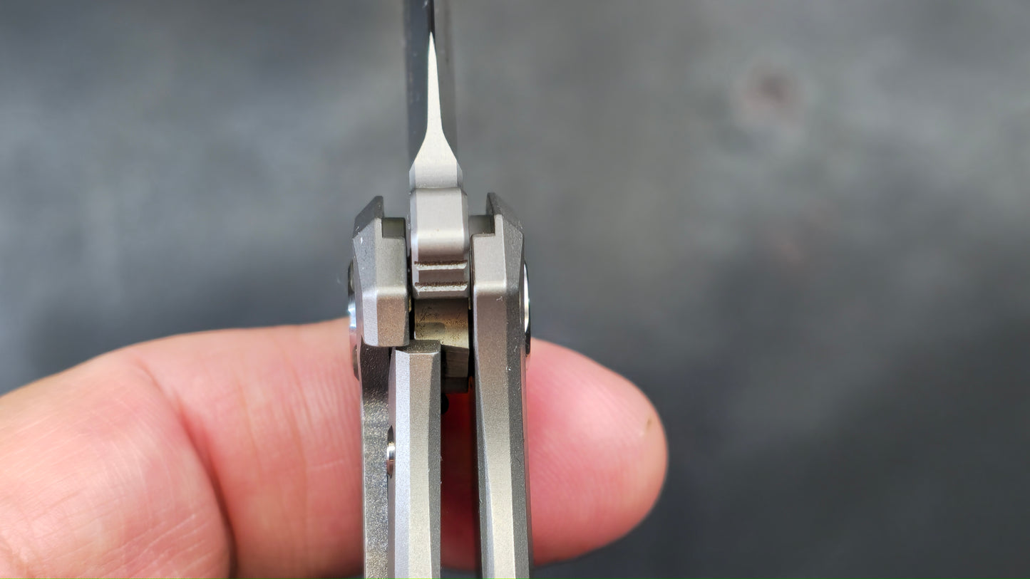 TWOSUN TS43 Gray Titanium Handle M390 (NEW)