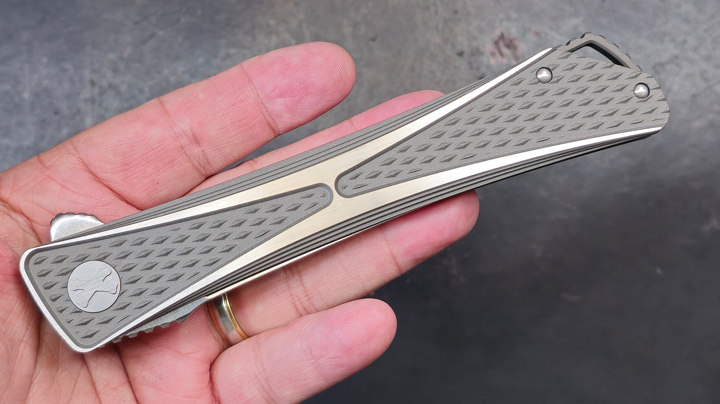 CRKT JUMBONES Gray Aluminum AUS 8 (USED)