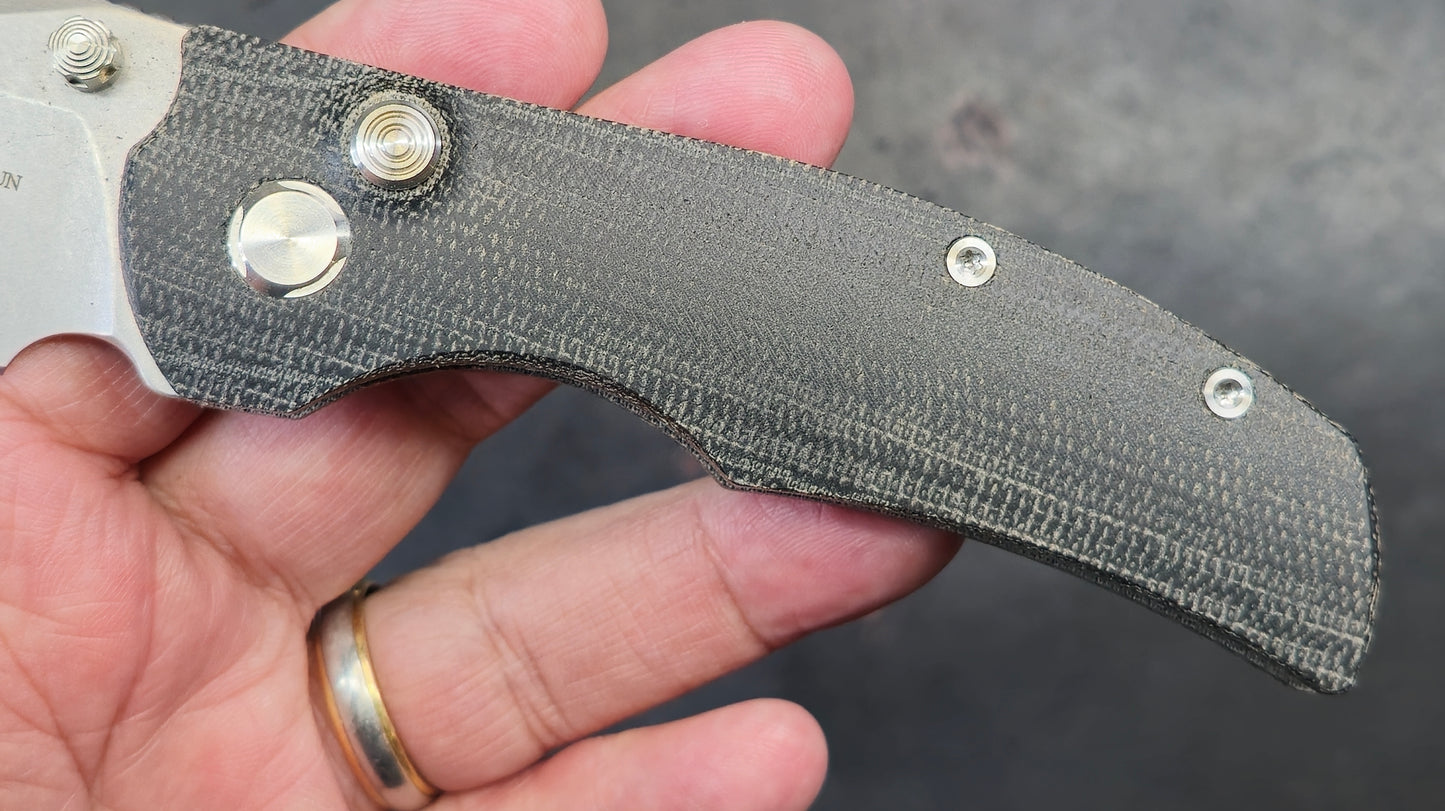 TWOSUN TS398 Button Lock Micarta D2 (NEW - OPEN BOX)