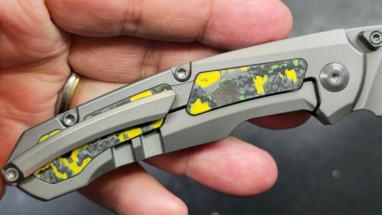 Kizer Feweed Toxic Storm Titanium/Fat Carbon Handle S90V (NEW)