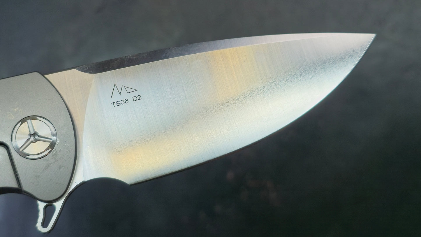 TWOSUN TS36 Titanium Micarta D2 (New)