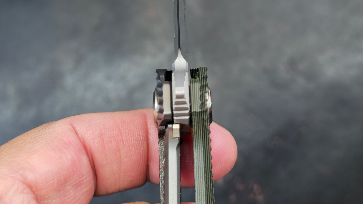 TWOSUN TS76 Titanium G10 D2 (New)