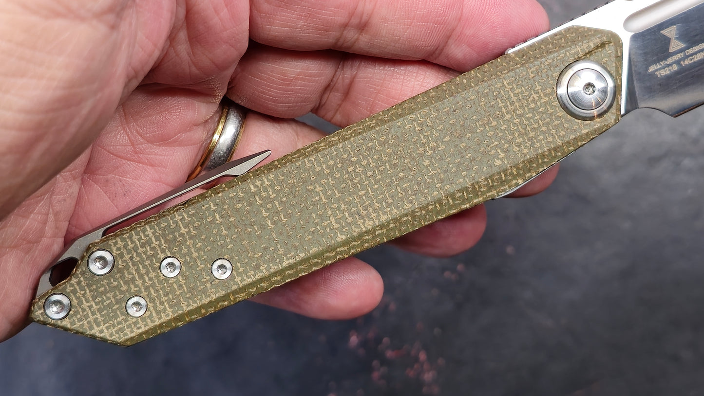 TWOSUN TS218 Micarta 14C28N (NEW)