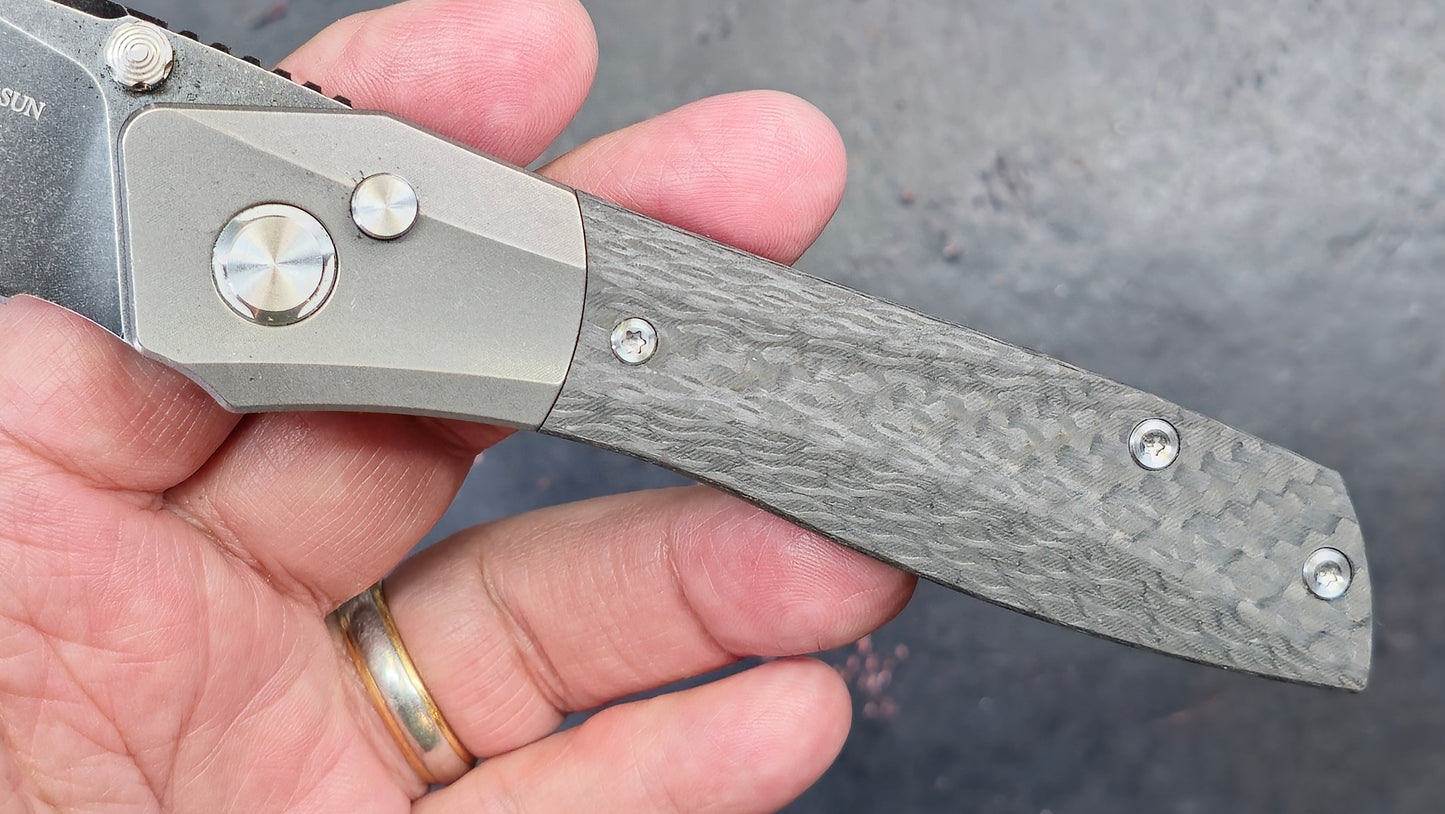 TWOSUN TS303 Button Lock Titanium / Carbon Fiber M390 (NEW)