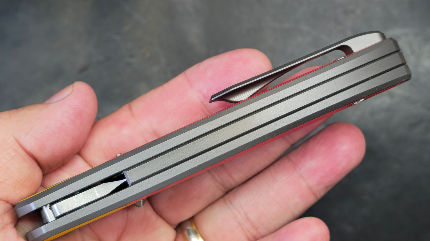 TWOSUN TS416 Titanium & Red/Yellow G10 Inlay D2 (NEW)
