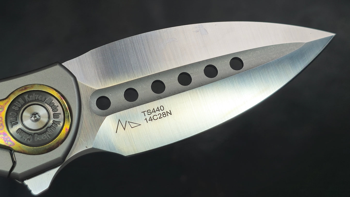 TWOSUN TS440 Gold/Color Titanium Handle 14C28N (NEW)