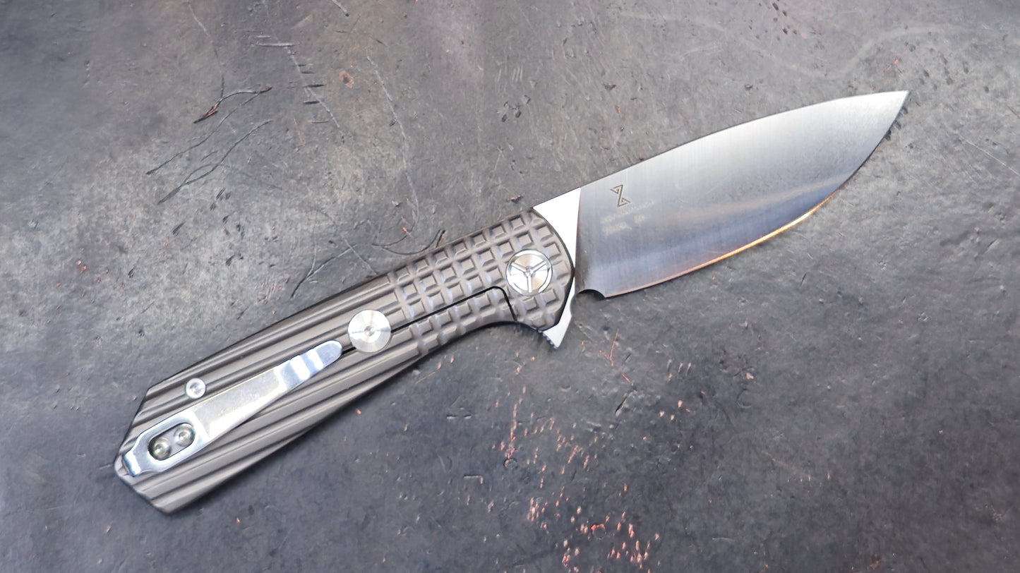 TWOSUN TS423 420 Steel Handle D2 (NEW)