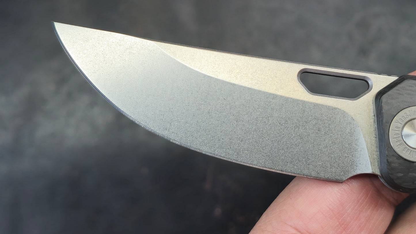 TWOSUN TS457 Carbon Fiber/Titanium Handle M390 (NEW)