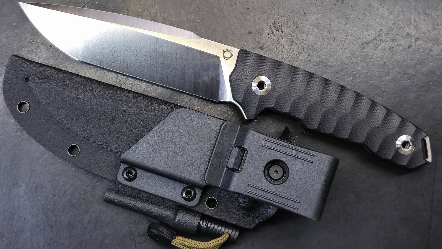 SIXLEAF SL-65 G-10 9CR14MOV With A Fire Starter Striker (NEW)