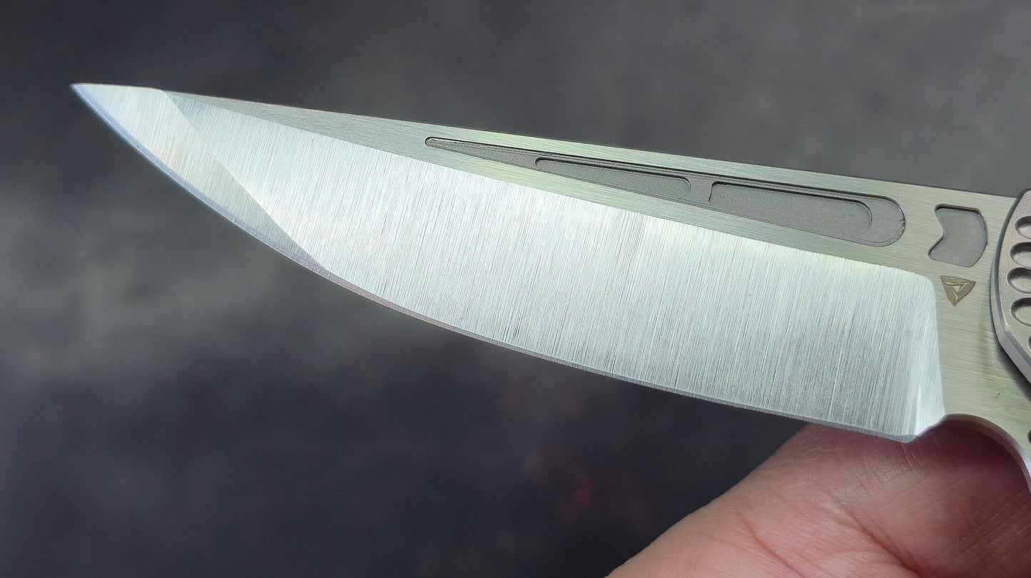 Tuya Knife Kingsman Titanium Carbon Fiber M390 (NEW)