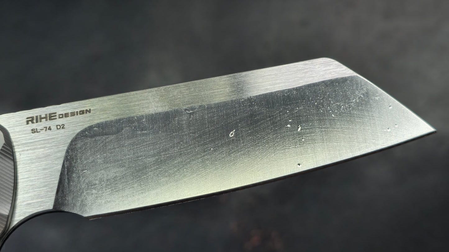 SIXLEAF SL-74 Titanium Gmascus D2 (NEW)
