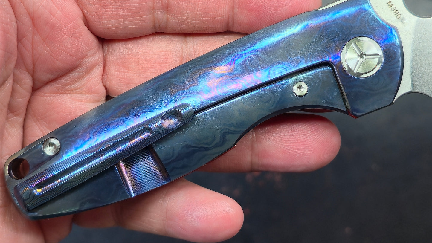 TWOSUN TS129 Red Carbon Fiber / Timascus M390 (NEW)