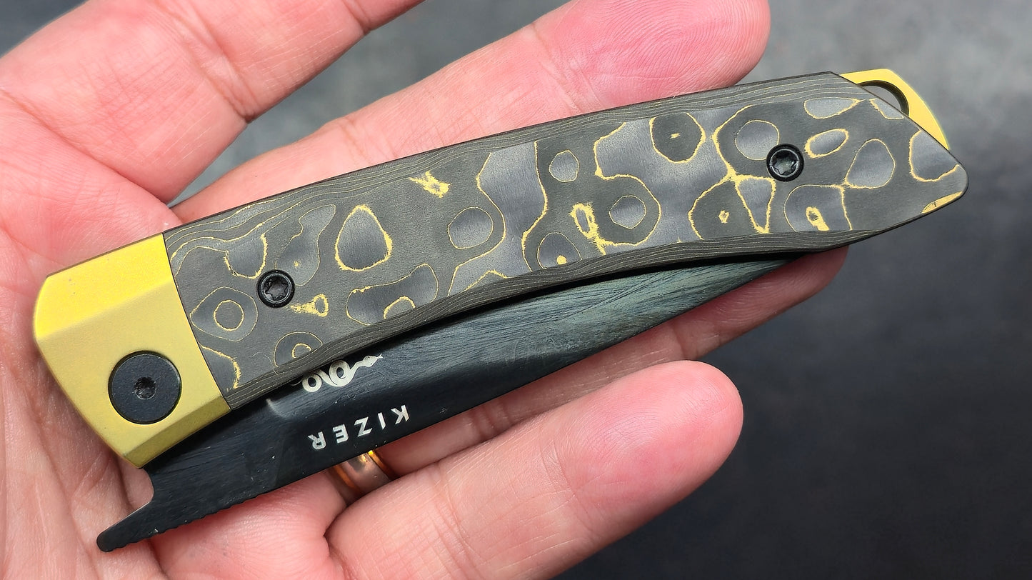 Kizer Mini MoMo Titanium/Fat Carbon Camo Gold Handle S90V (NEW)