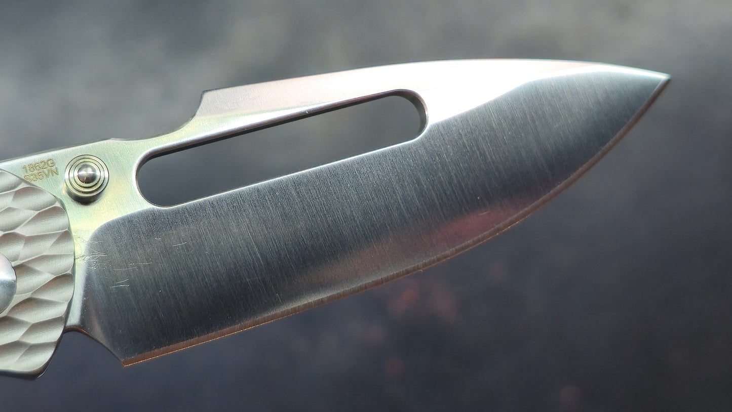 Artisan Cutlery Boa Titanium S35VN (NEW)