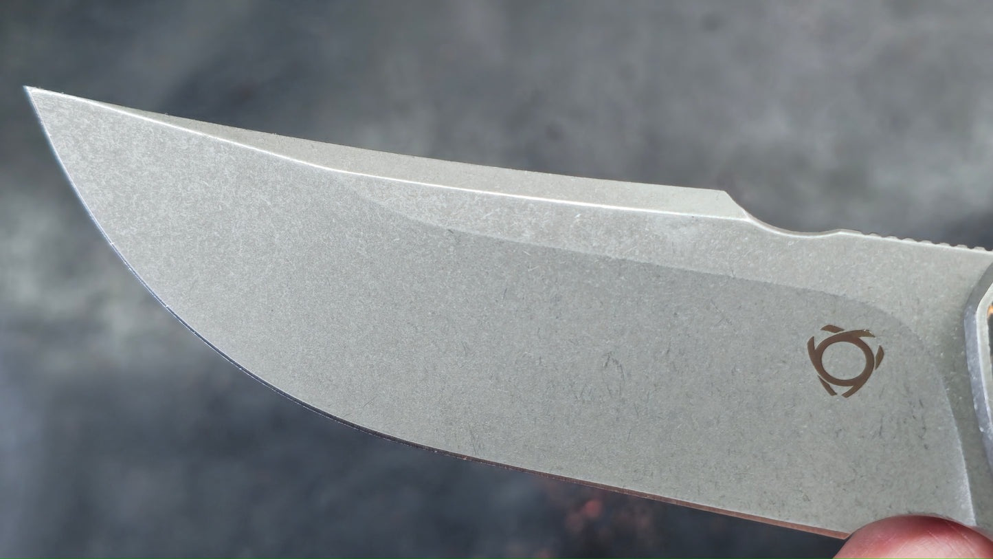 Sixleaf Hero SL-30-Sand Titanium CF M390 (NEW)