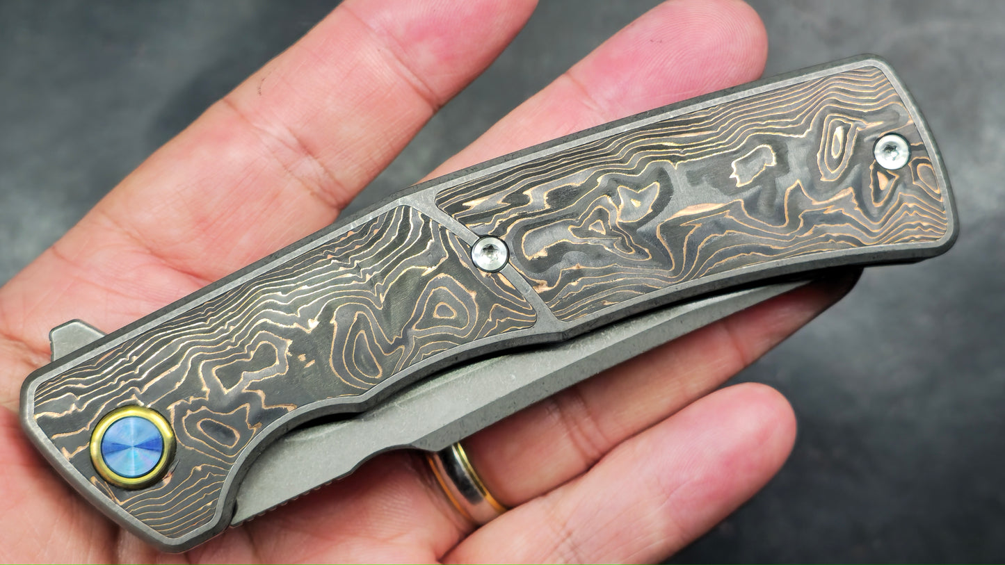 Sixleaf Hero SL-30-Sand Titanium CF M390 (NEW)