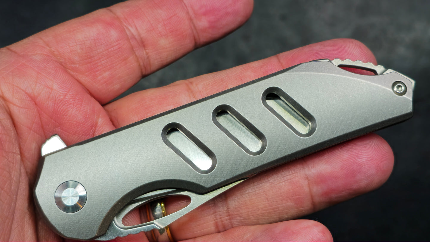 Kizer Assassin Titanium Handle, 3.15 Inches S35VN (NEW)