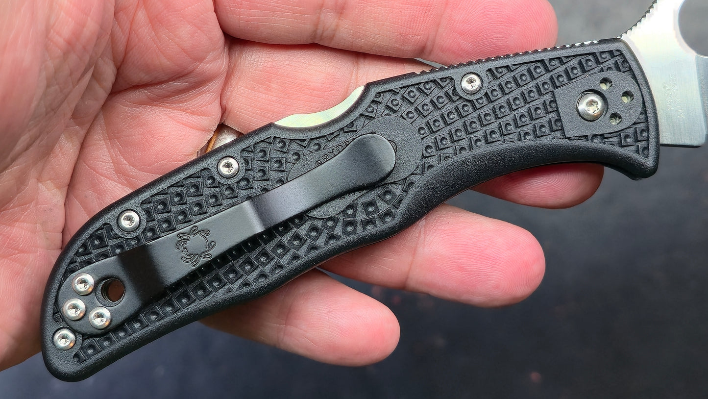 Spyderco Endela Lock Back Black FRN VG-10 (NEW)