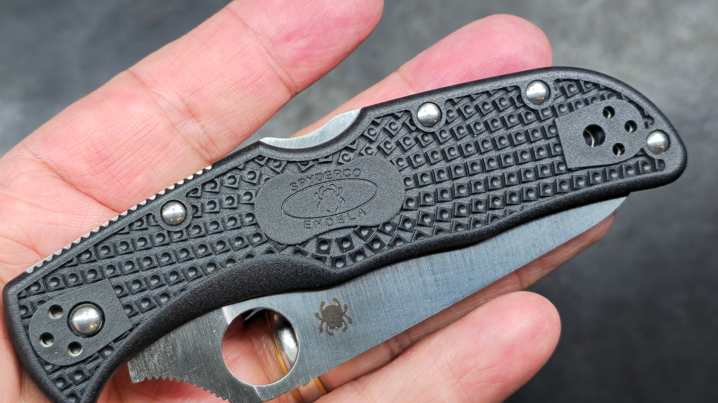 Spyderco Endela Lock Back Black FRN VG-10 (NEW)