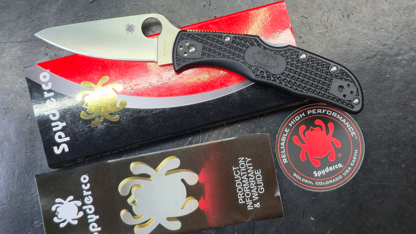 Spyderco Endela Lock Back Black FRN VG-10 (NEW)