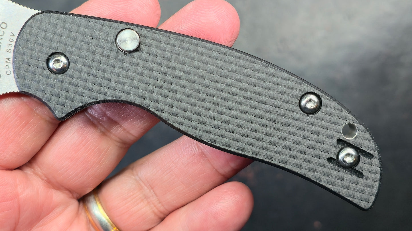 Spyderco Sage™ 6 Button Compression Lock® Carbon Fiber/G10 CPM S30V (NEW)