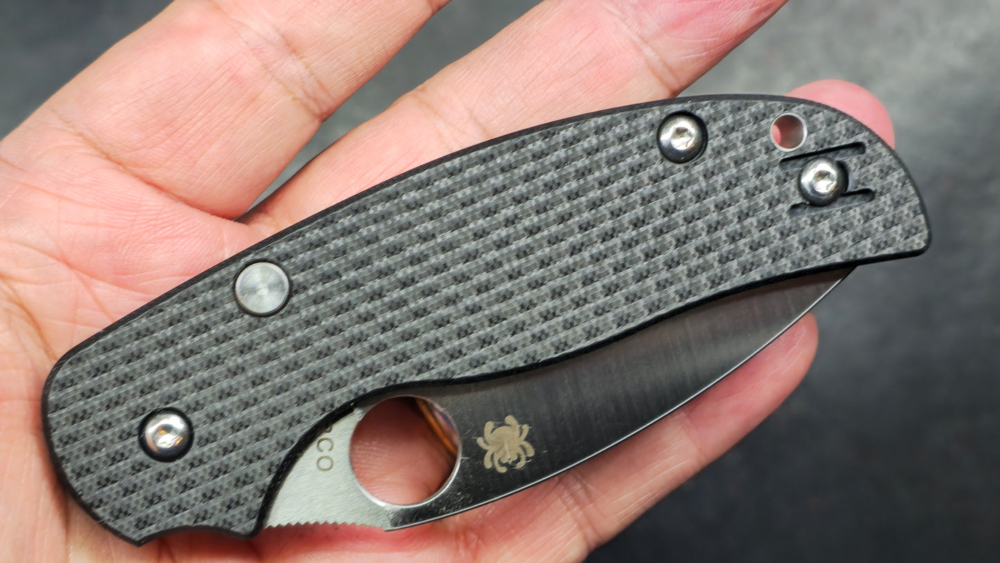 Spyderco Sage™ 6 Button Compression Lock® Carbon Fiber/G10 CPM S30V (NEW)