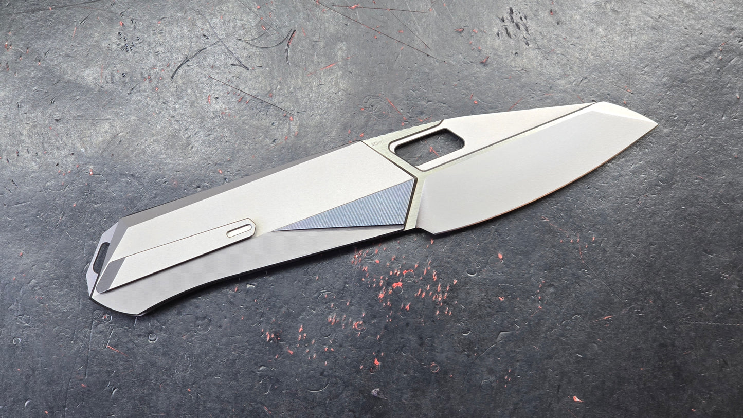 Remette Woodpecker Folding Knife Gray Titanium Handle M390 (NEW)