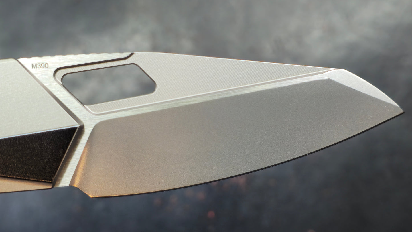 Remette Woodpecker Folding Knife Gray Titanium Handle M390 (NEW)