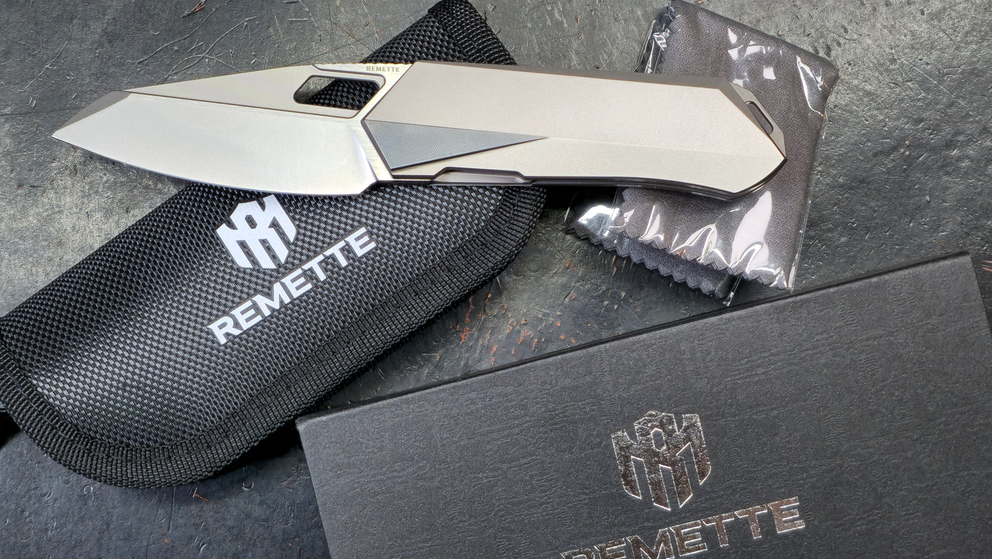 Remette Woodpecker Folding Knife Gray Titanium Handle M390 (NEW)