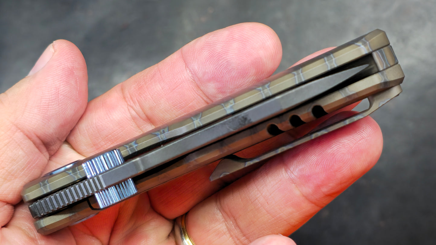 Kubey Monsterdog Titanium (FLAME) M390 (NEW)