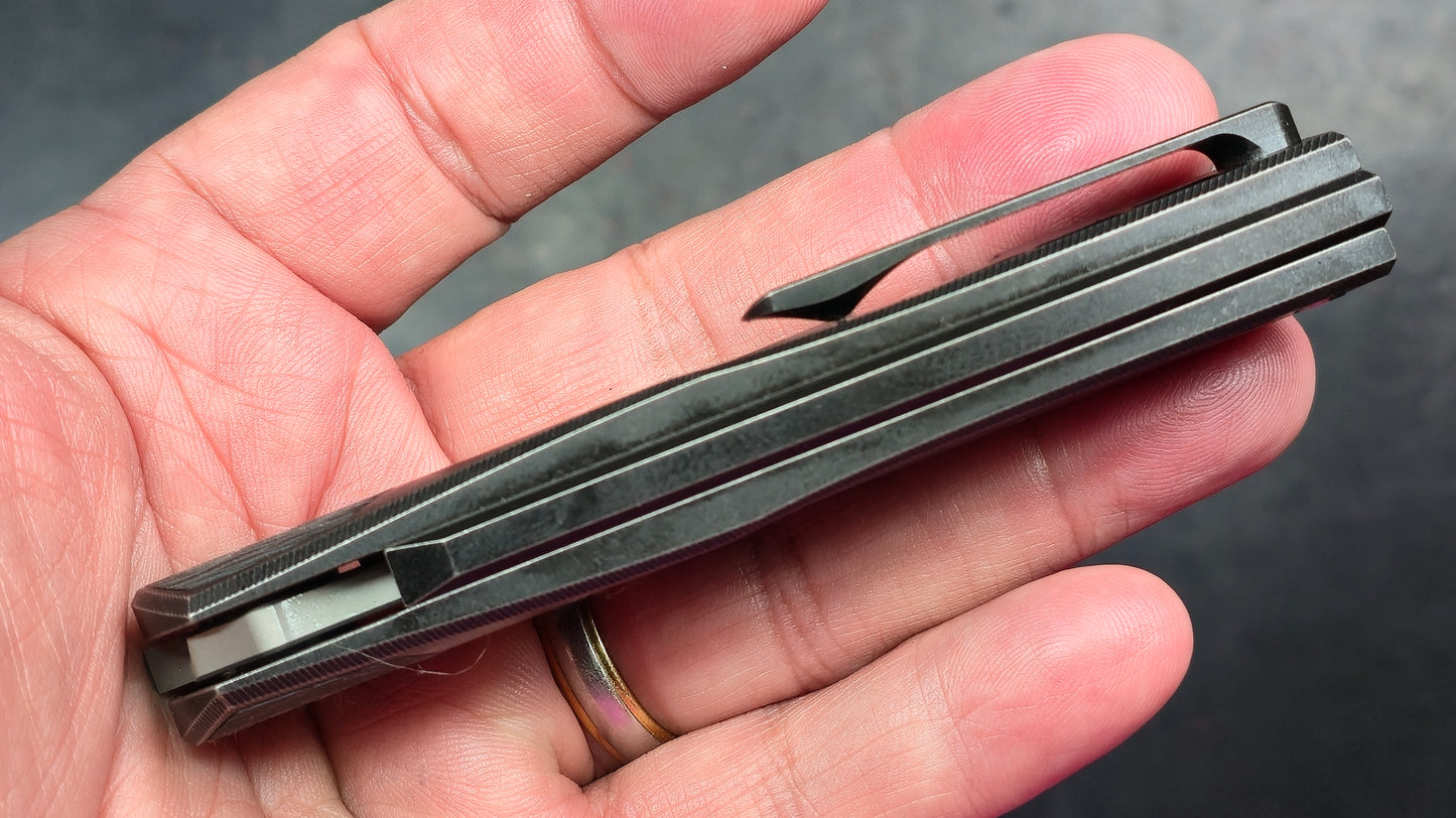 TwoSun TS341 Sidewinder Front Flipper Titanium & CF Handle M390 (NEW)