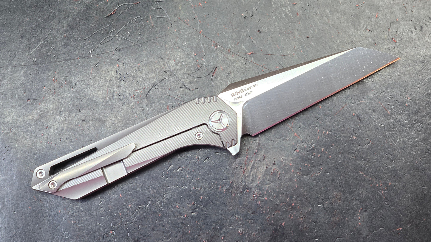 TwoSun TS298 Titanium Handle M390 Plain Edge (NEW)