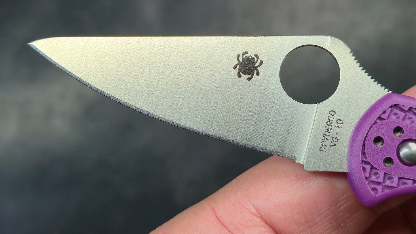Spyderco Delica 4 Flat Ground Folding Knife VG10 (NEW)