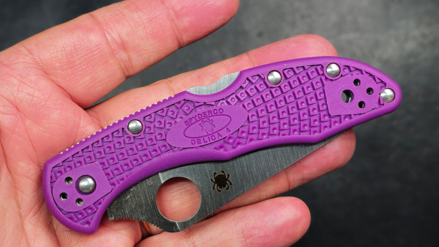 Spyderco Delica 4 Flat Ground Folding Knife VG10 (NEW)